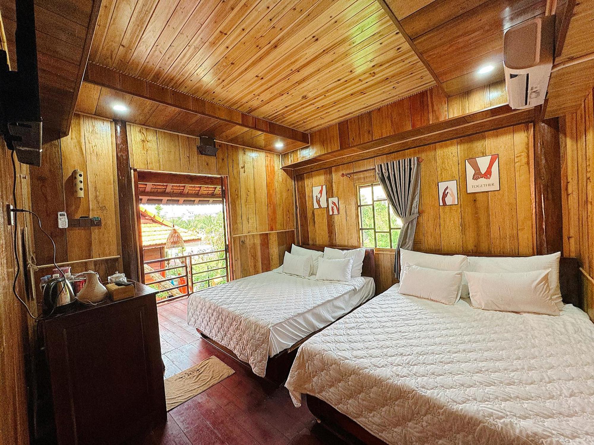 Kara Homestay & Cafe Кан То Екстериор снимка